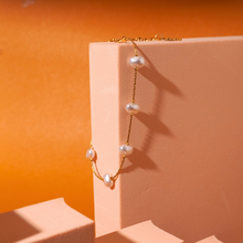 Load image into Gallery viewer, Pearlyn Bracelet
