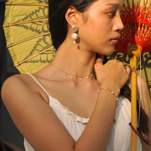 Load image into Gallery viewer, Aurora Necklace
