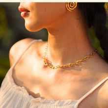 Load image into Gallery viewer, Zyra Necklace
